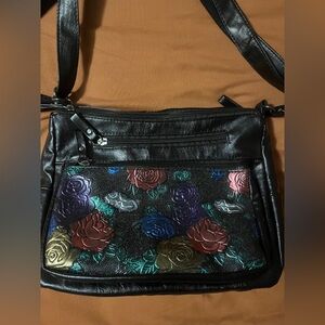 🆓FREE Floral Embossed Black Purse/Handbag w/ MANY Pockets - Free w/ 75+ purchase